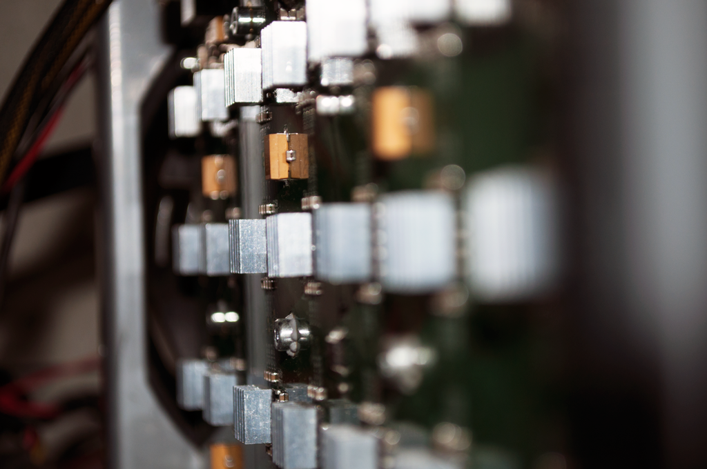asic_side_blur